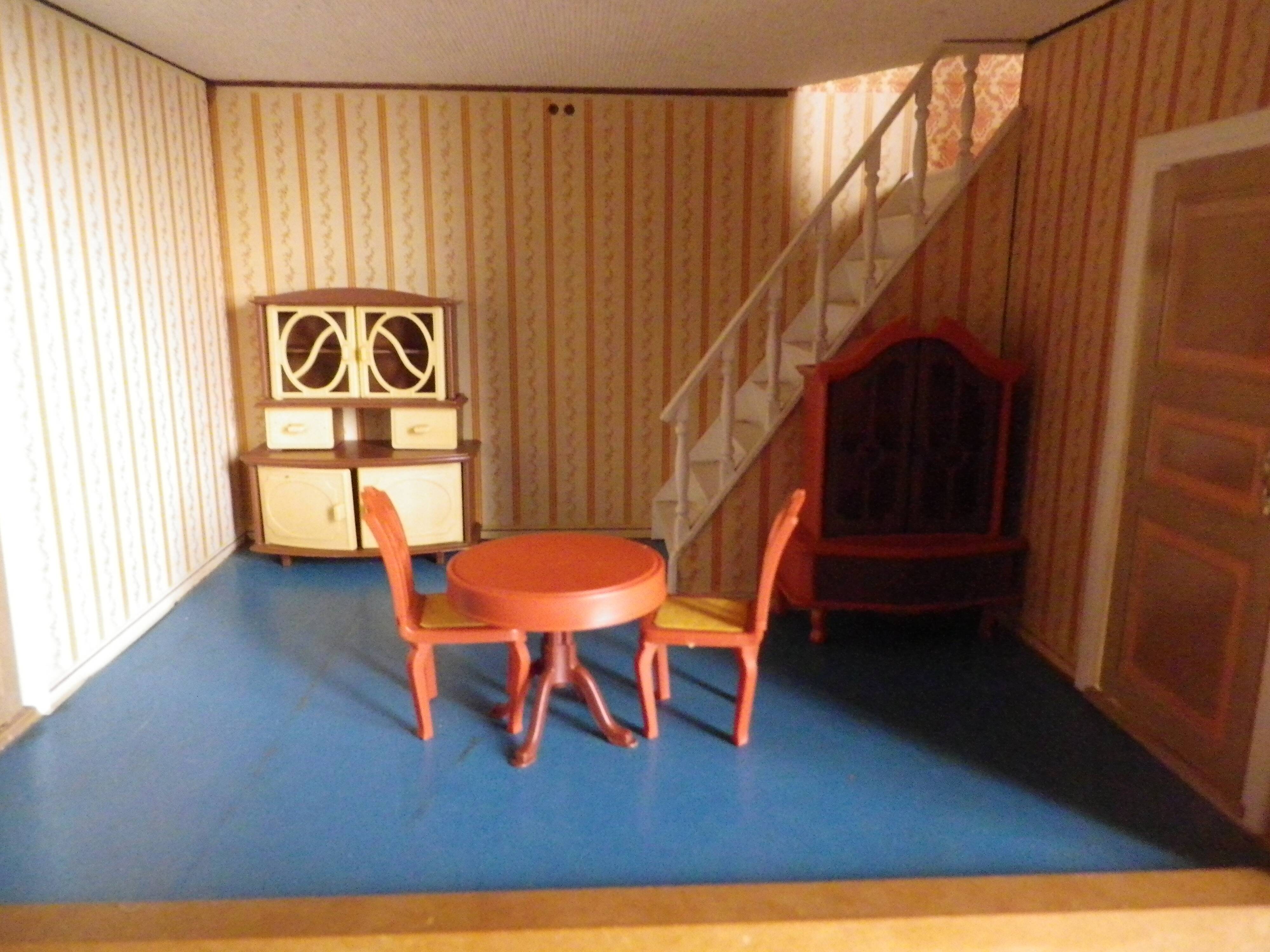 maison de poupée vintage