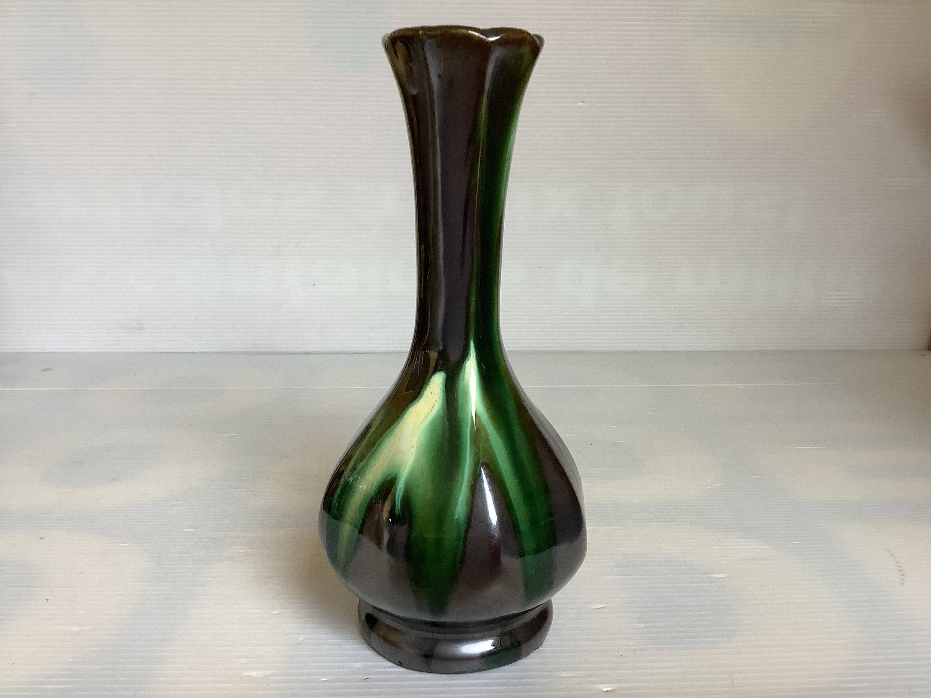 Iridescent black flared soliflore vase Thulin Belgium