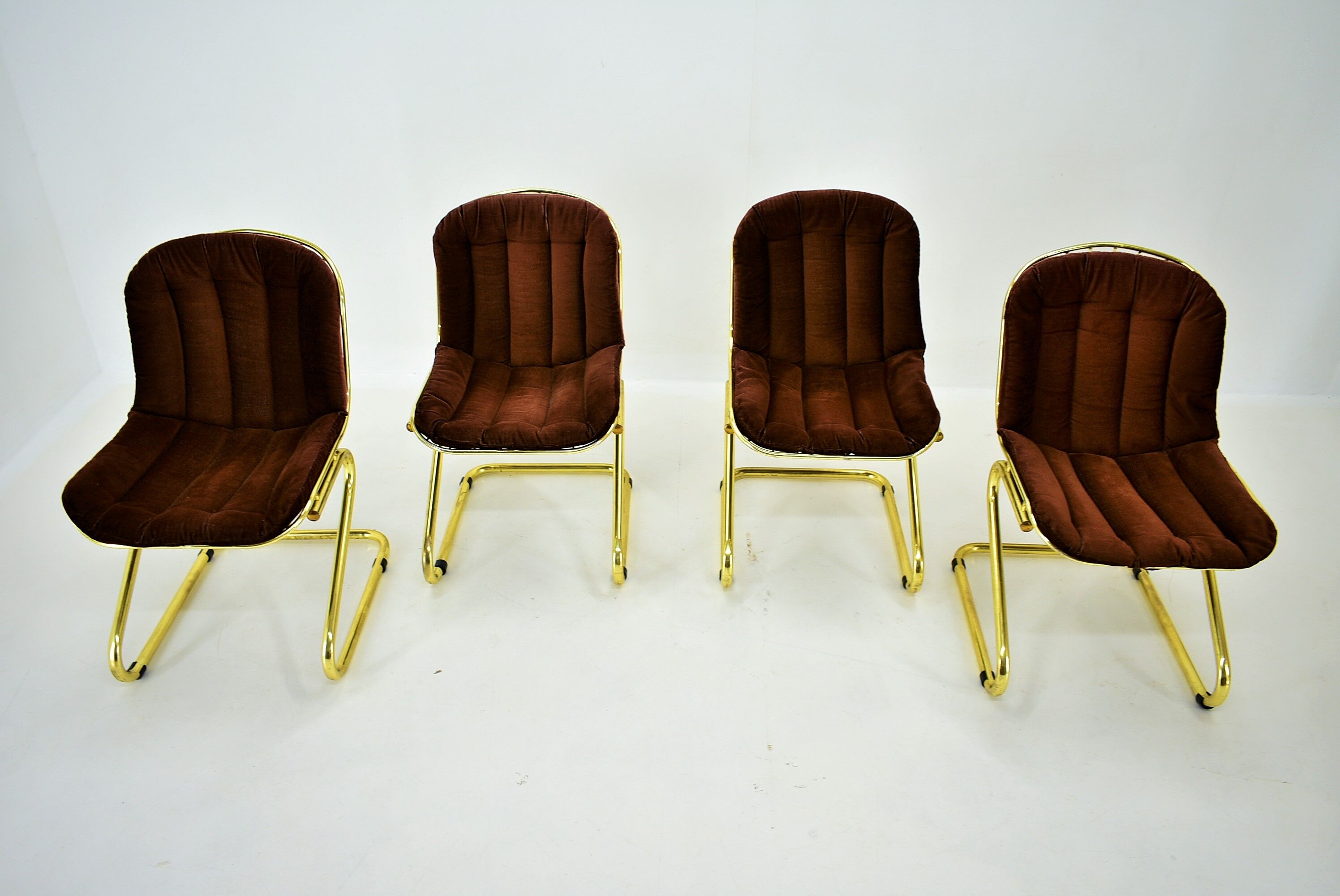 Midcentury set of four dining chairs, italy, 1970s