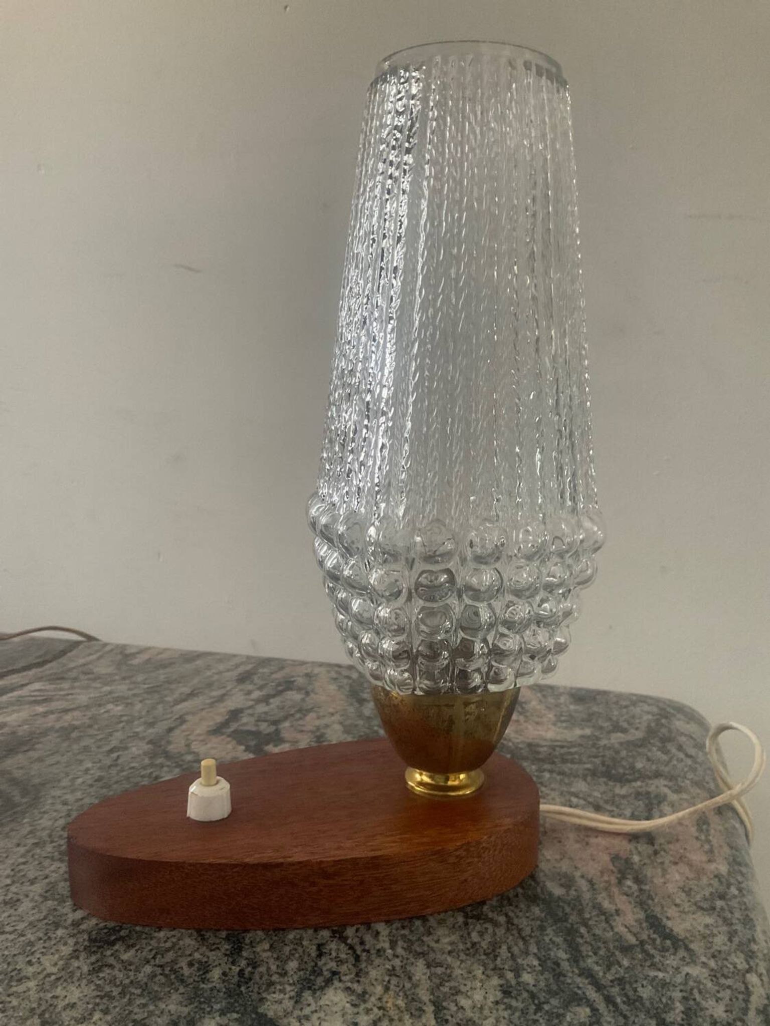 Lampe vintage en teck et verre années 50