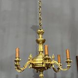 Lustre en bronze de style Louis XIV.