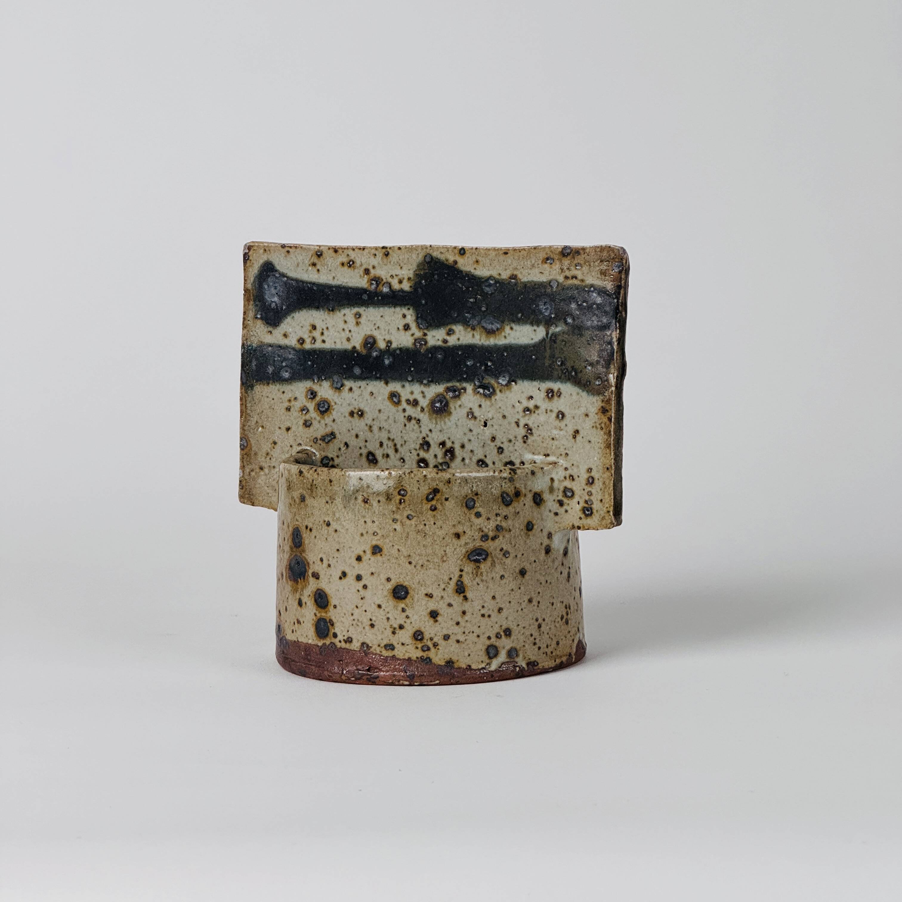 Geometric sandstone vase by Gustave Tiffoche, 1970, Guérande.