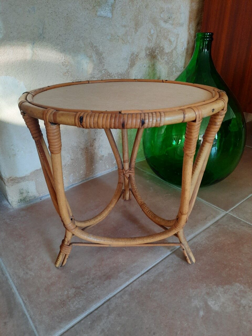 Rattan pedestal table