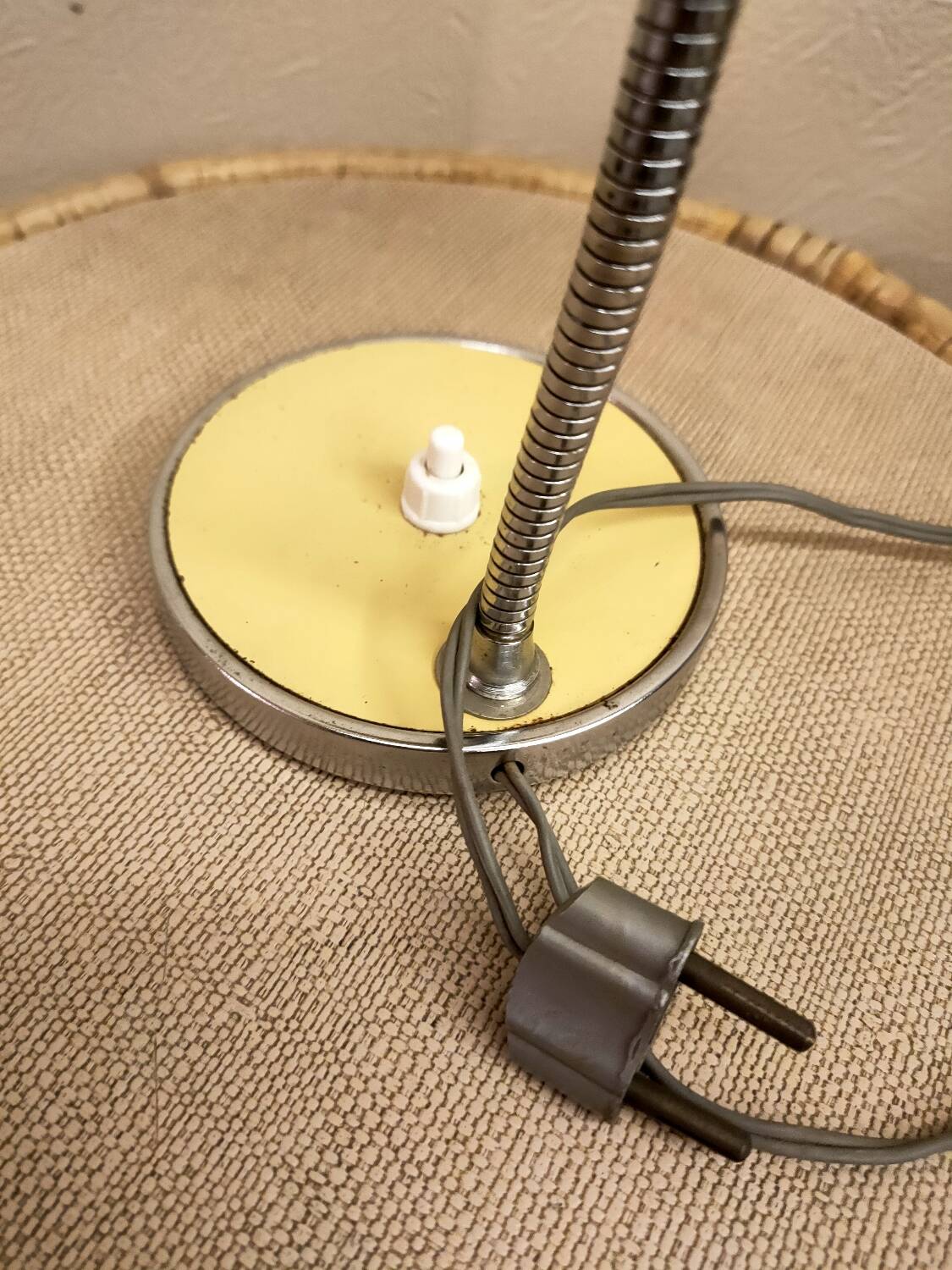 Vintage flexible desk lamp