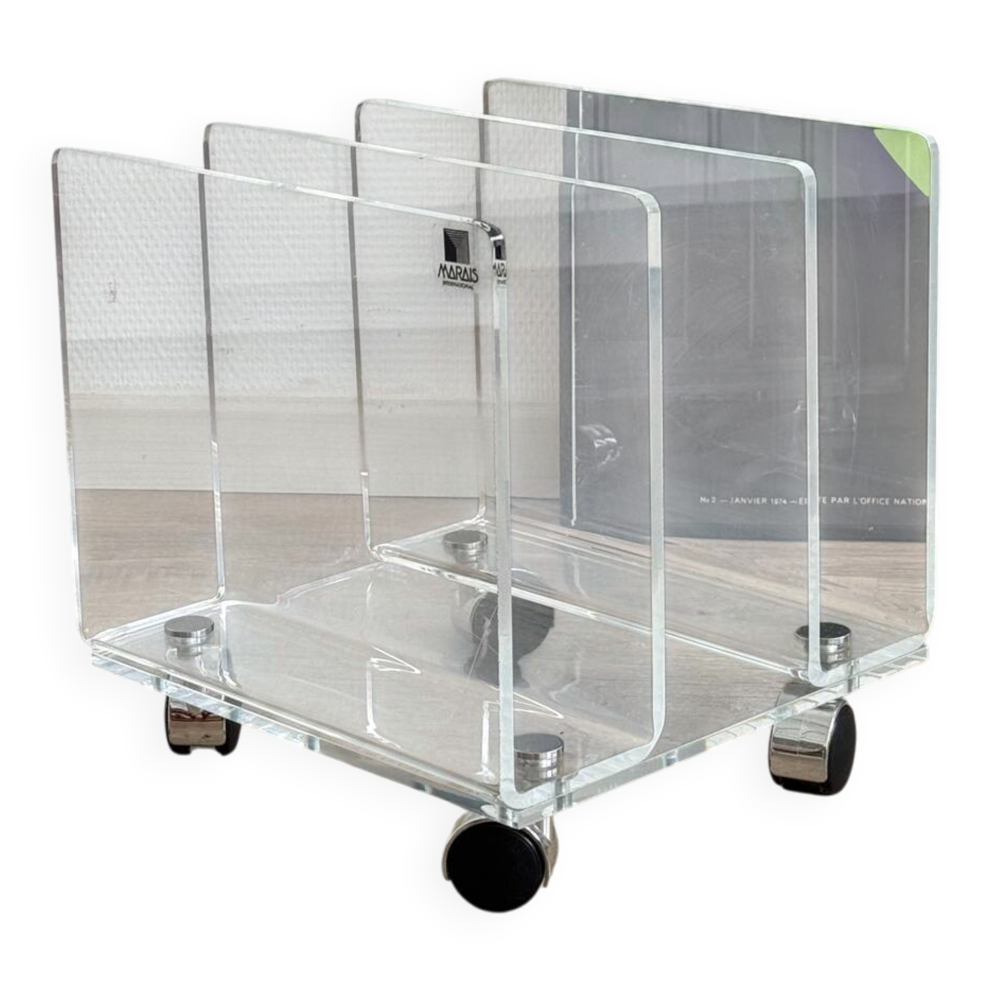 Marais International magazine rack