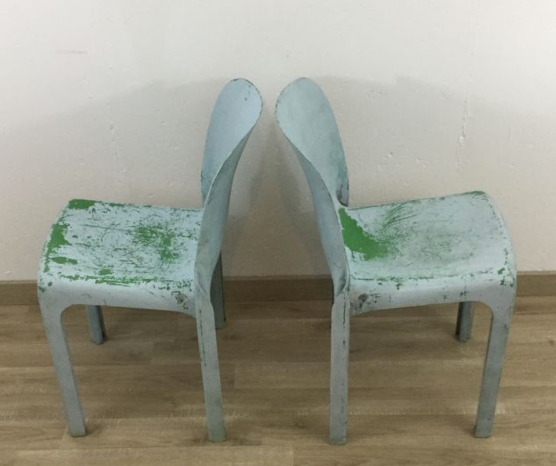 Pair of chairs Artemide "Selene" Vico Magistretti, 1960