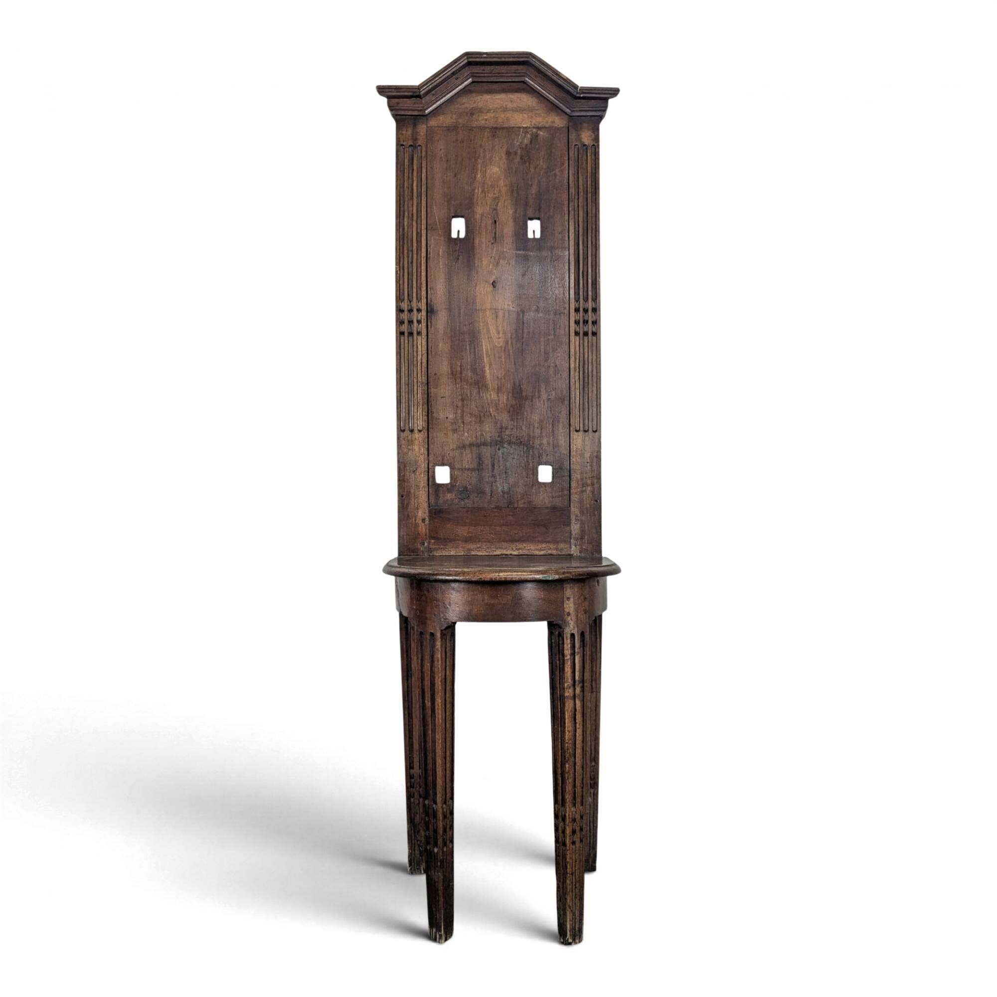 Louis XVI walnut fountain support