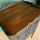 Paire de table de nuit de style