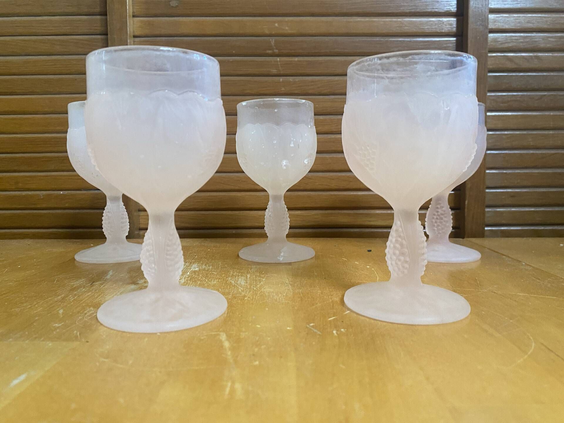 Set of 5 Frosted Pink Wine Glasses Made in Italy Vintage #E170