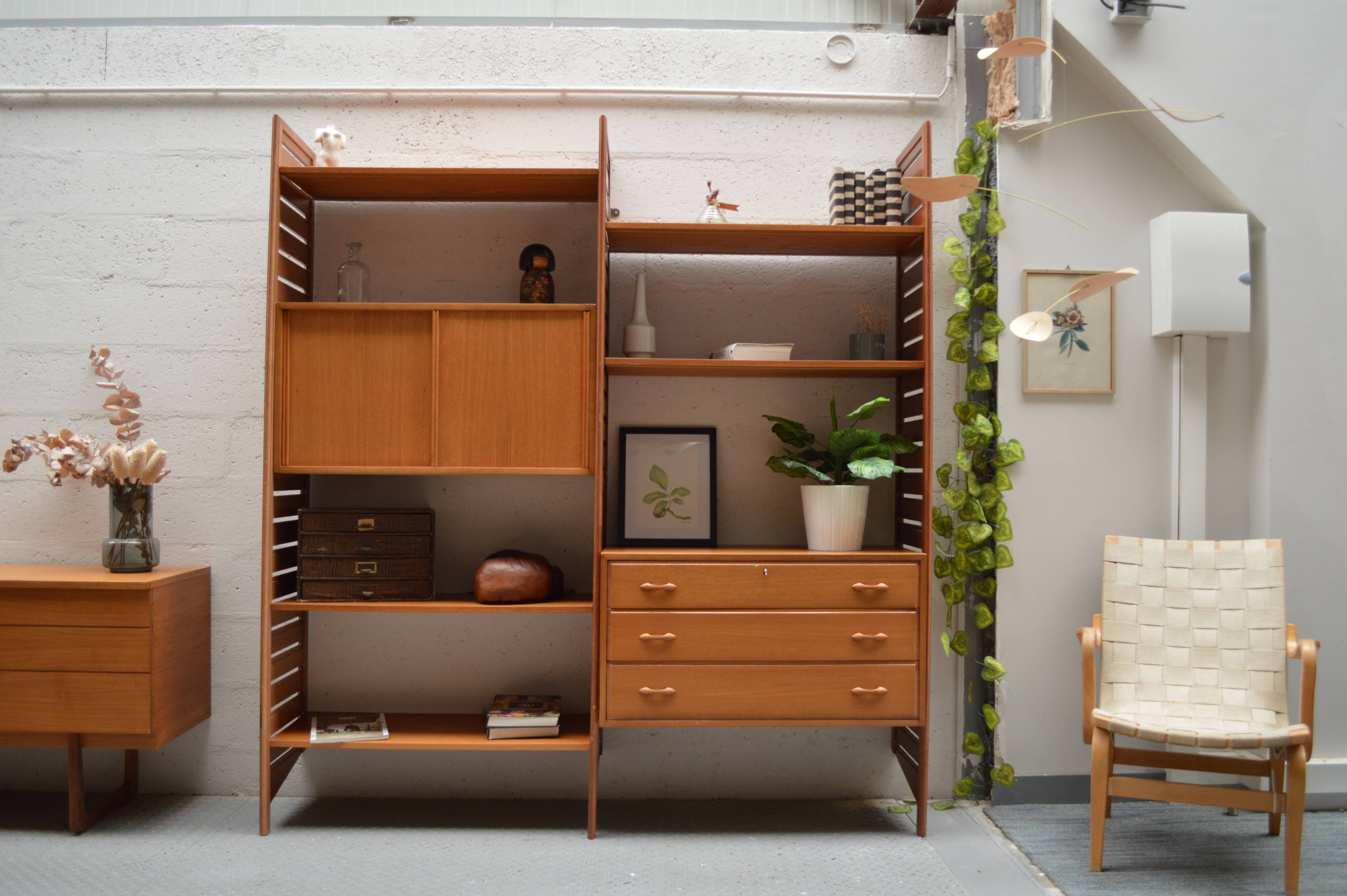 Large modular Ladderax bookshelf 186 cm