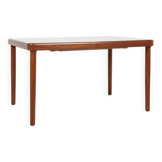 Midcentury Danish extendable dining table in teak 1960s - rounded corners and butterfly extension