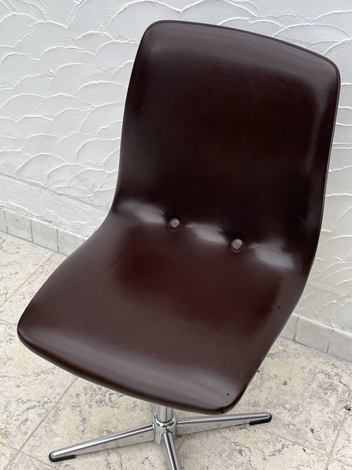 Space Age Swivel Chair Chocolate Brown Skai