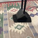 Floor lamp e-reader