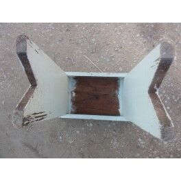 Tabouret ou banc en sapin