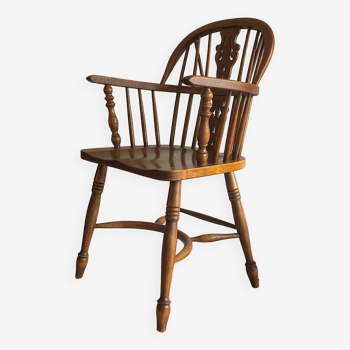 Mid century solid oak Windsor chair
