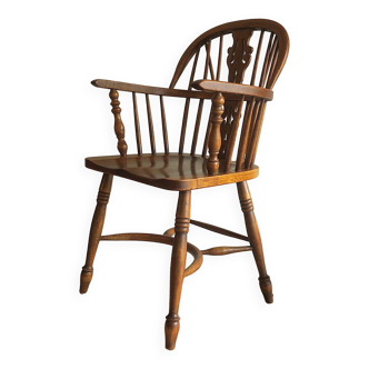 Mid century solid oak Windsor chair