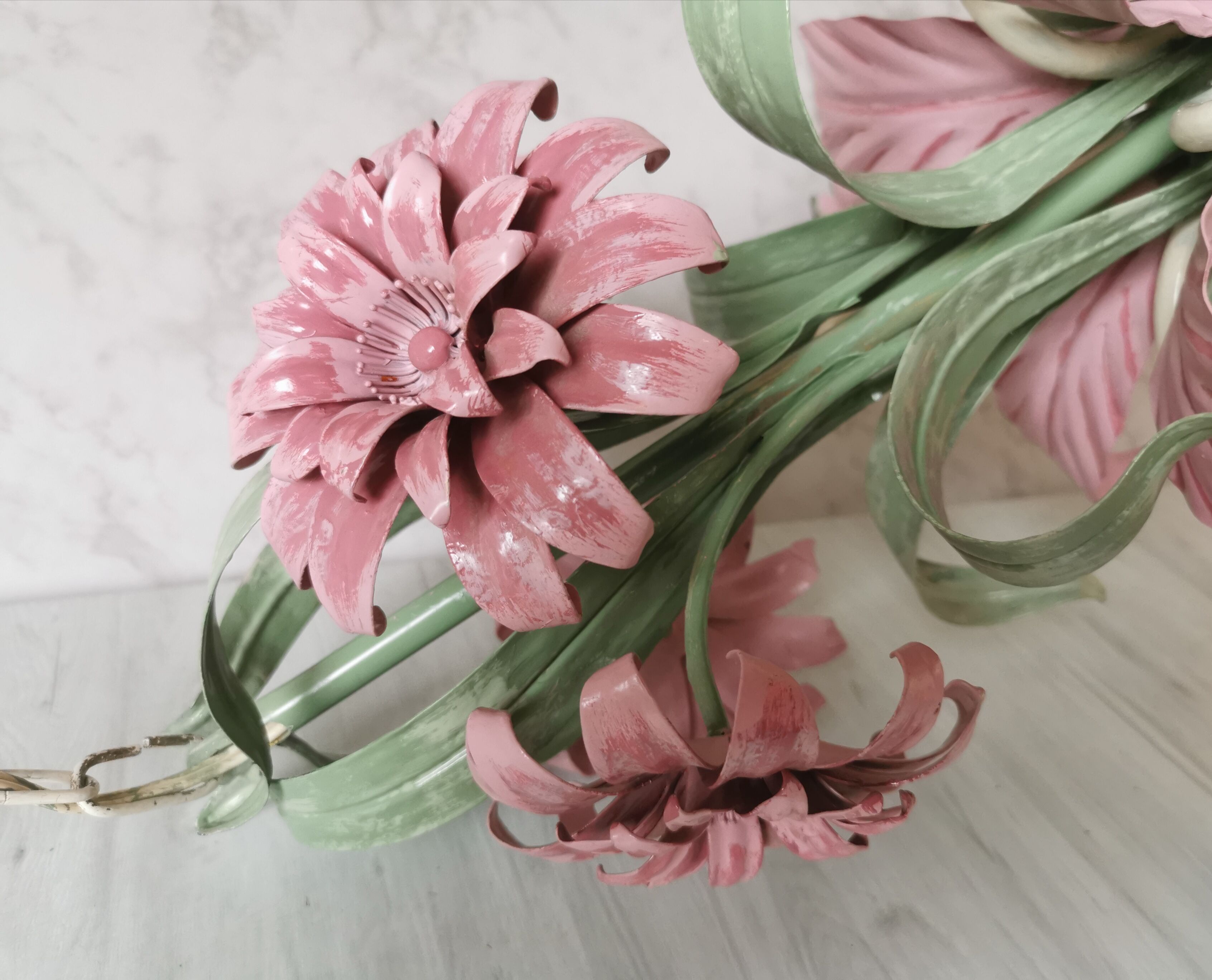 Lustre iron and painted sheet flowers camellias