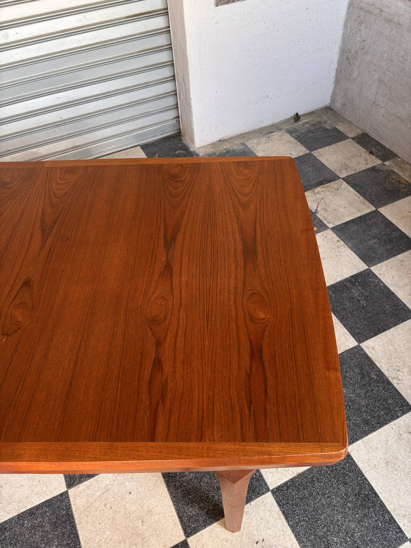 Table scandinave en teck