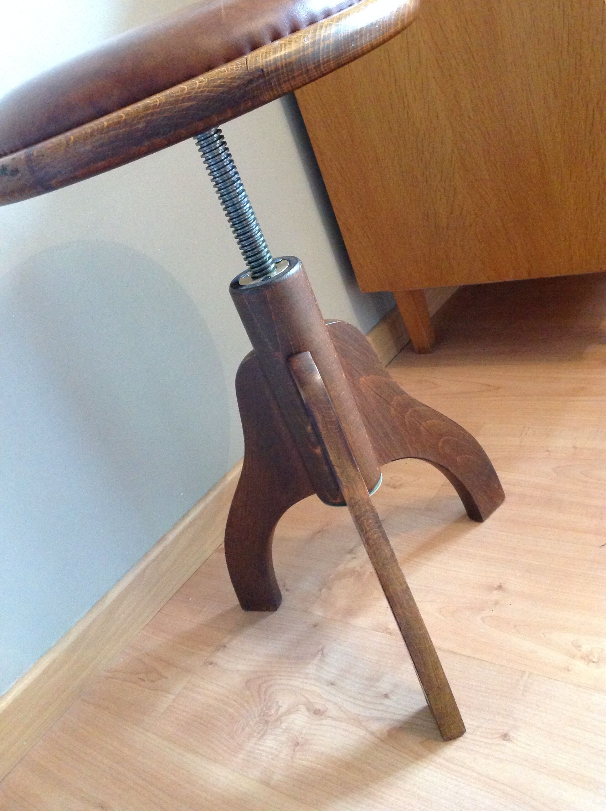 Old piano stool tripod feet / vintage 60s-70s