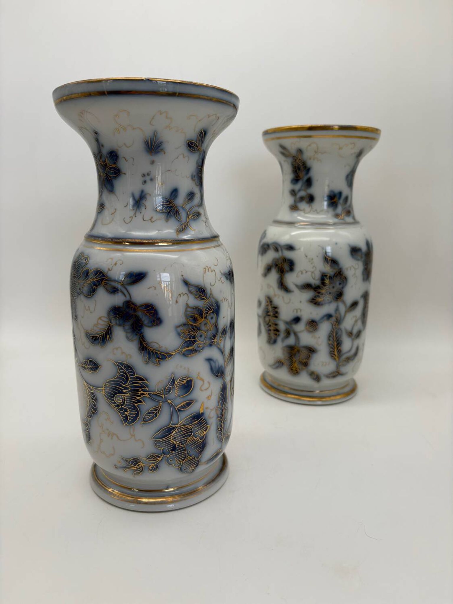 Pair of Bayeux porcelain baluster vases, 19th century