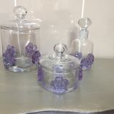 Three-piece glass-paste bathroom set