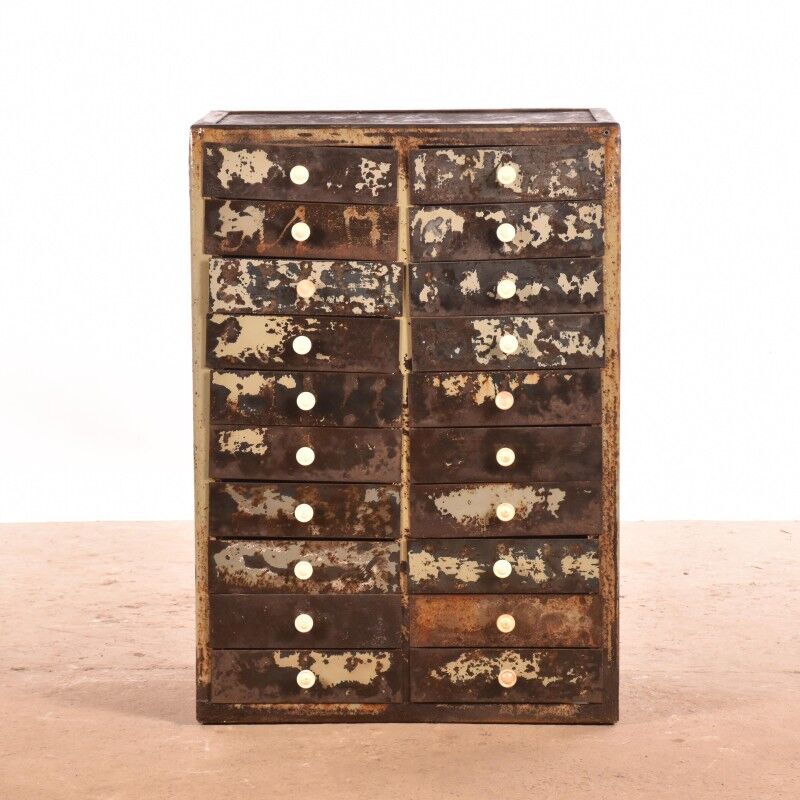 Commode industrielle marron