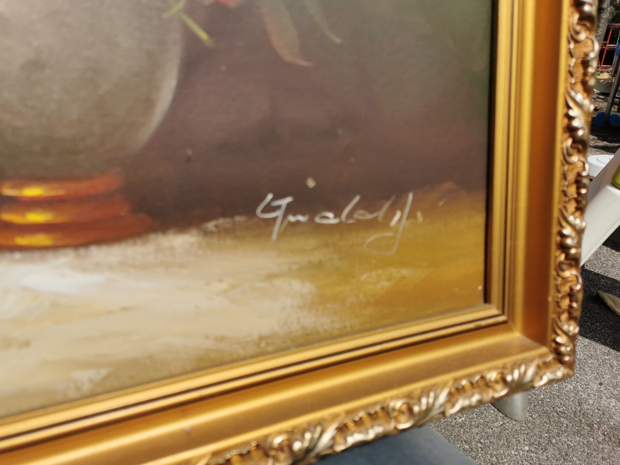 Floral decoration table