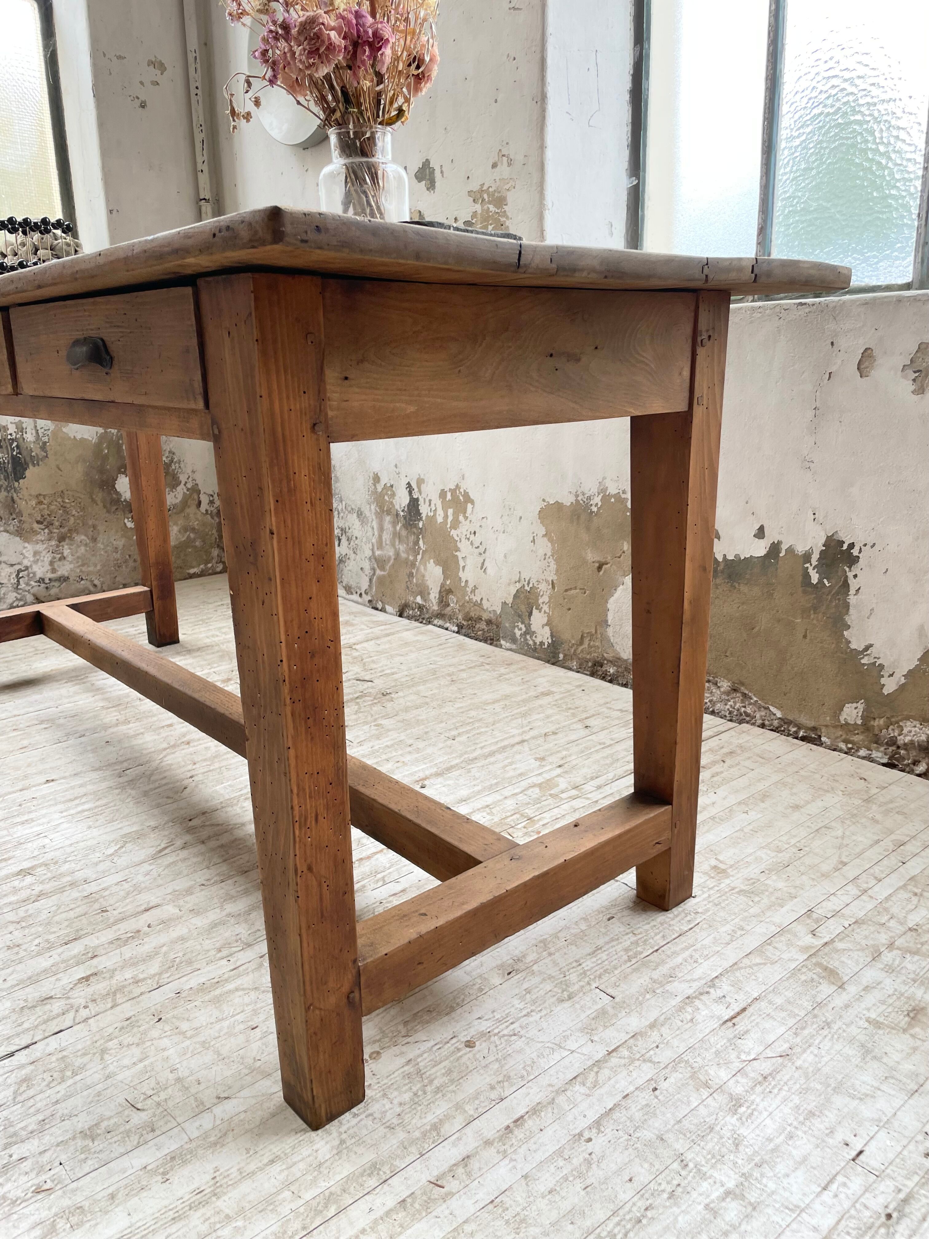 Oak island farmhouse table 2m