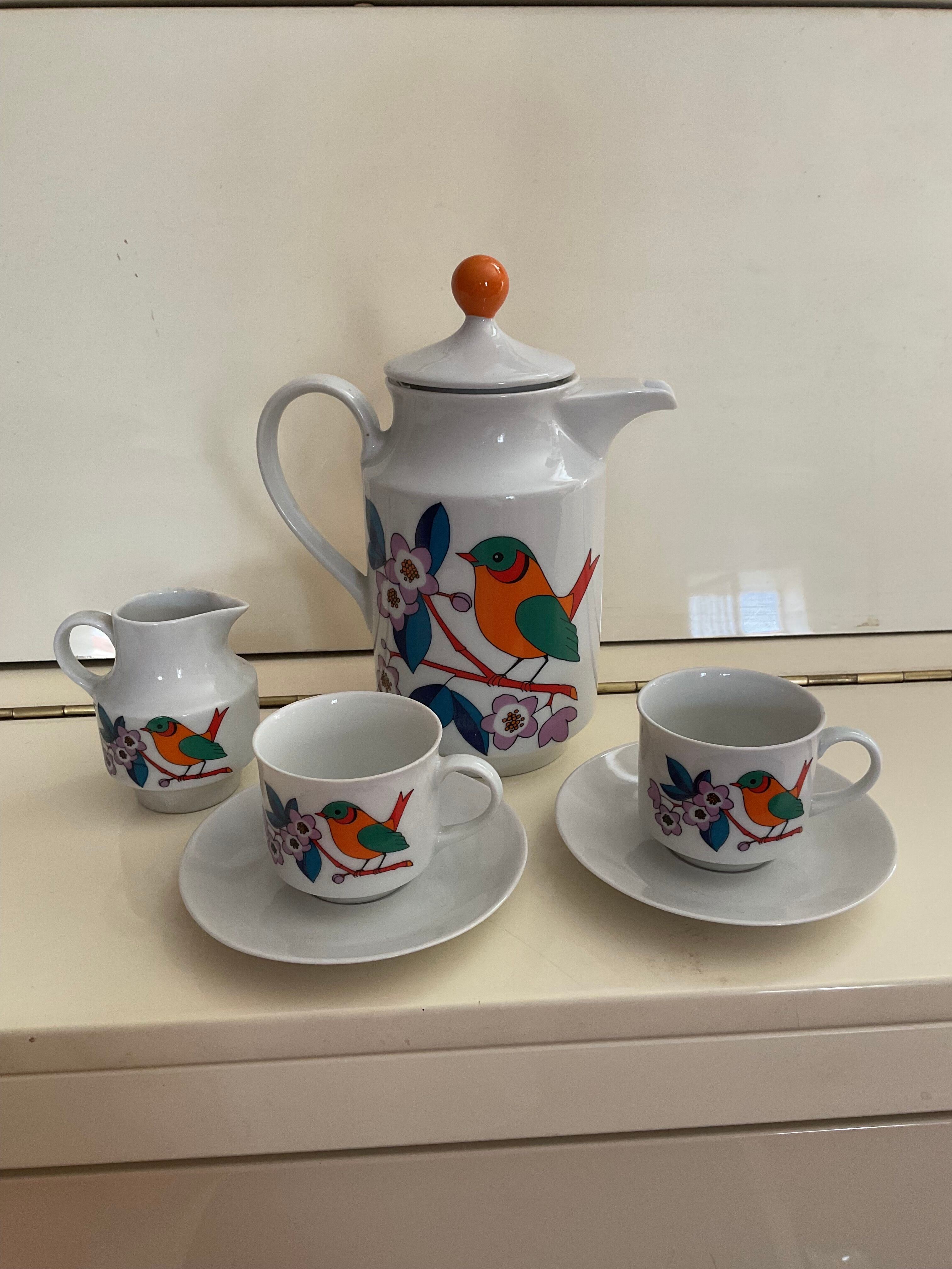 Coffee maker and coffee cups Bavaria