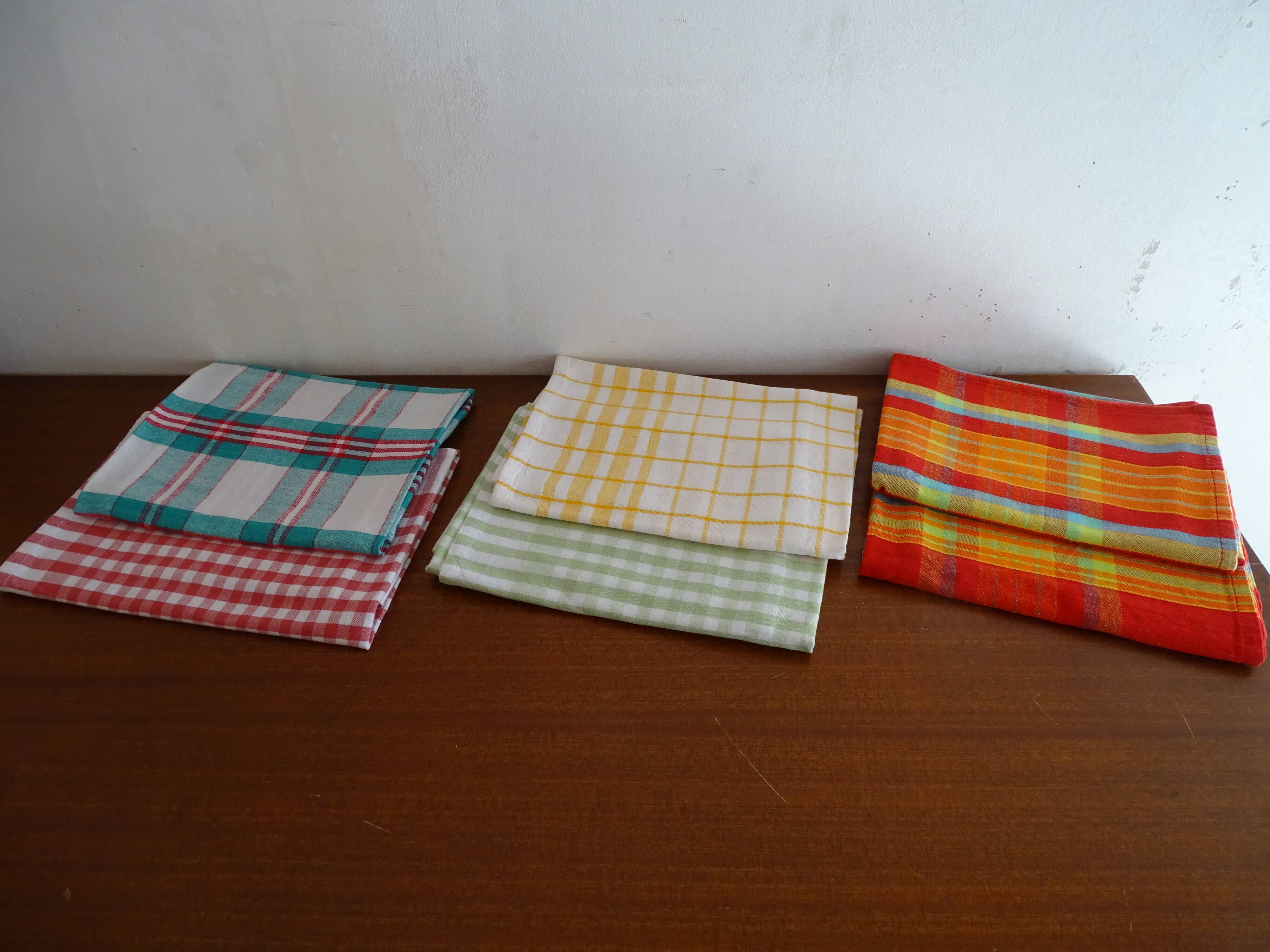Lot 6 vintage multi-coloured plaid towels
