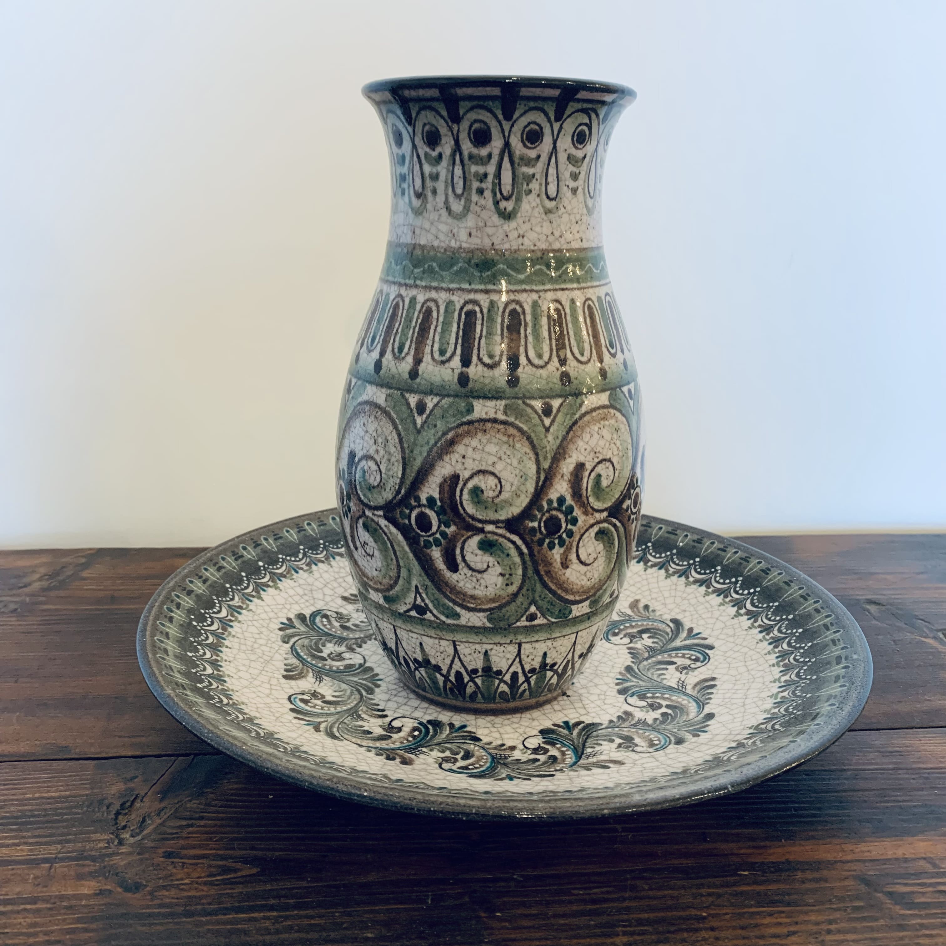 Ensemble vase et assiette