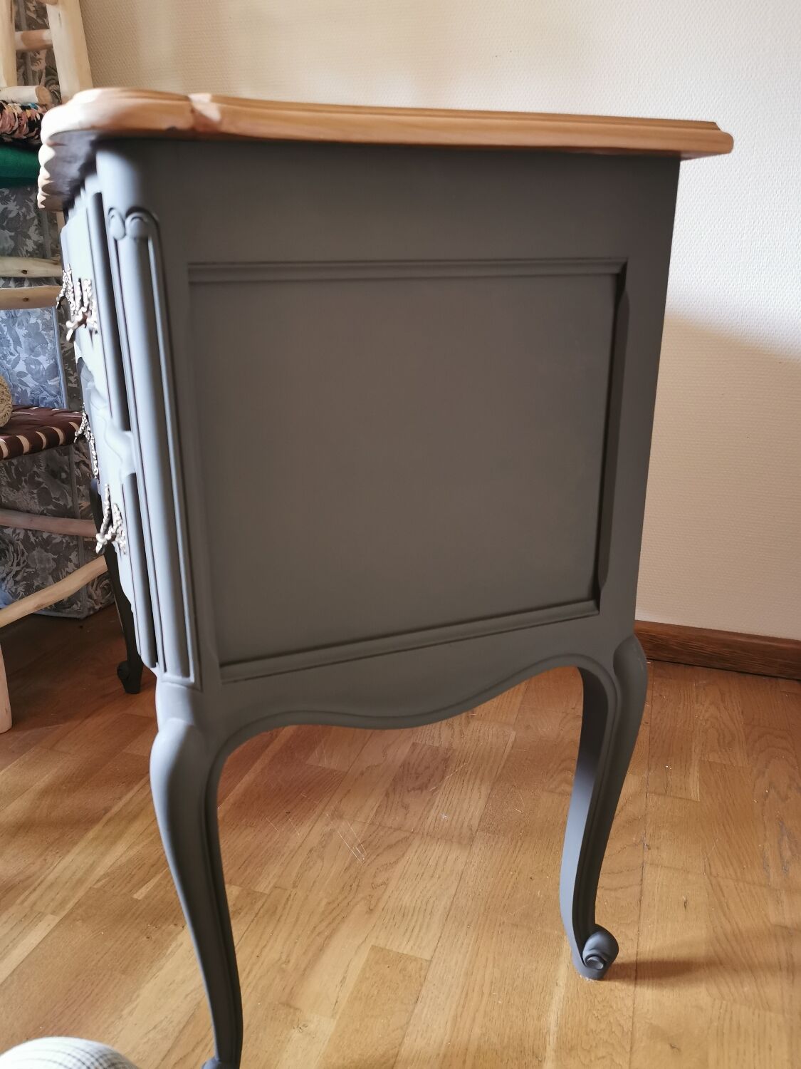 Commode sauteuse relookée