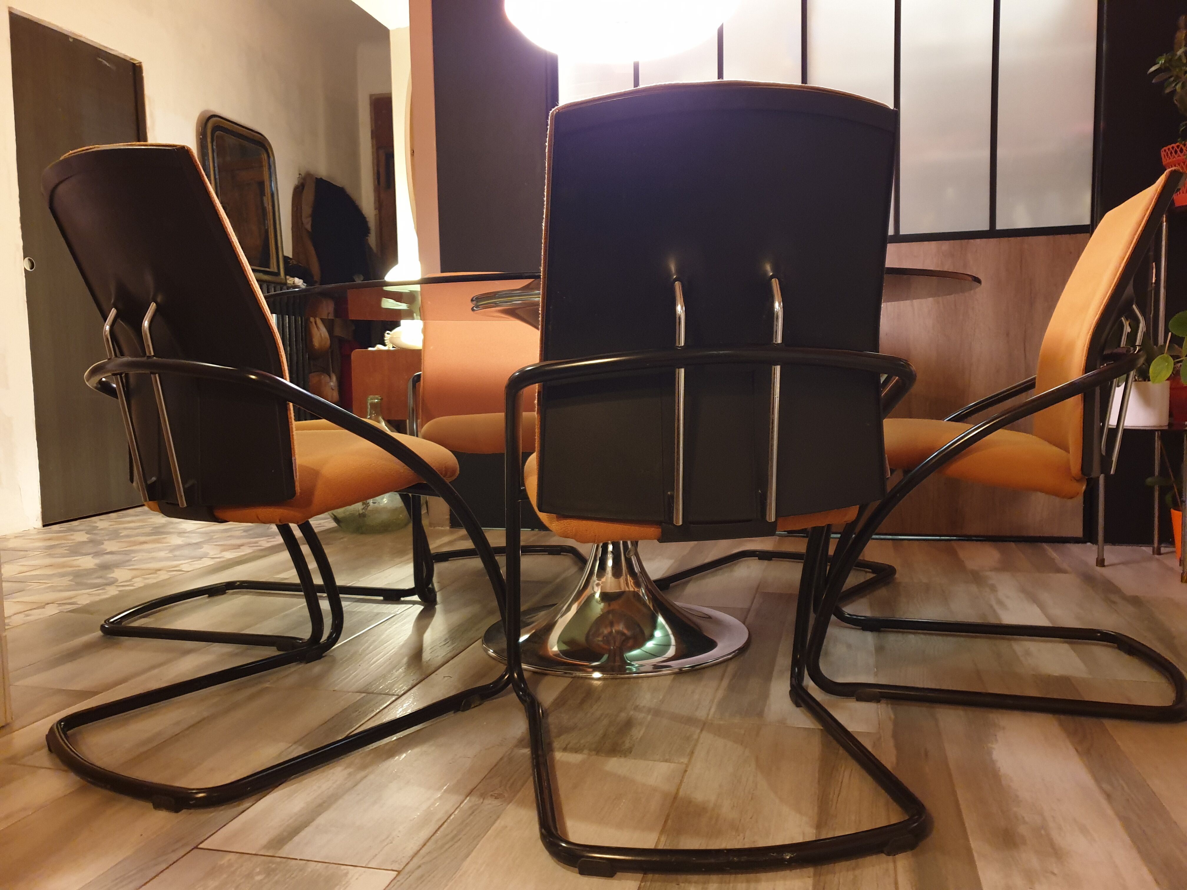 Comforto suite de 6 chaises conferences vintage 80