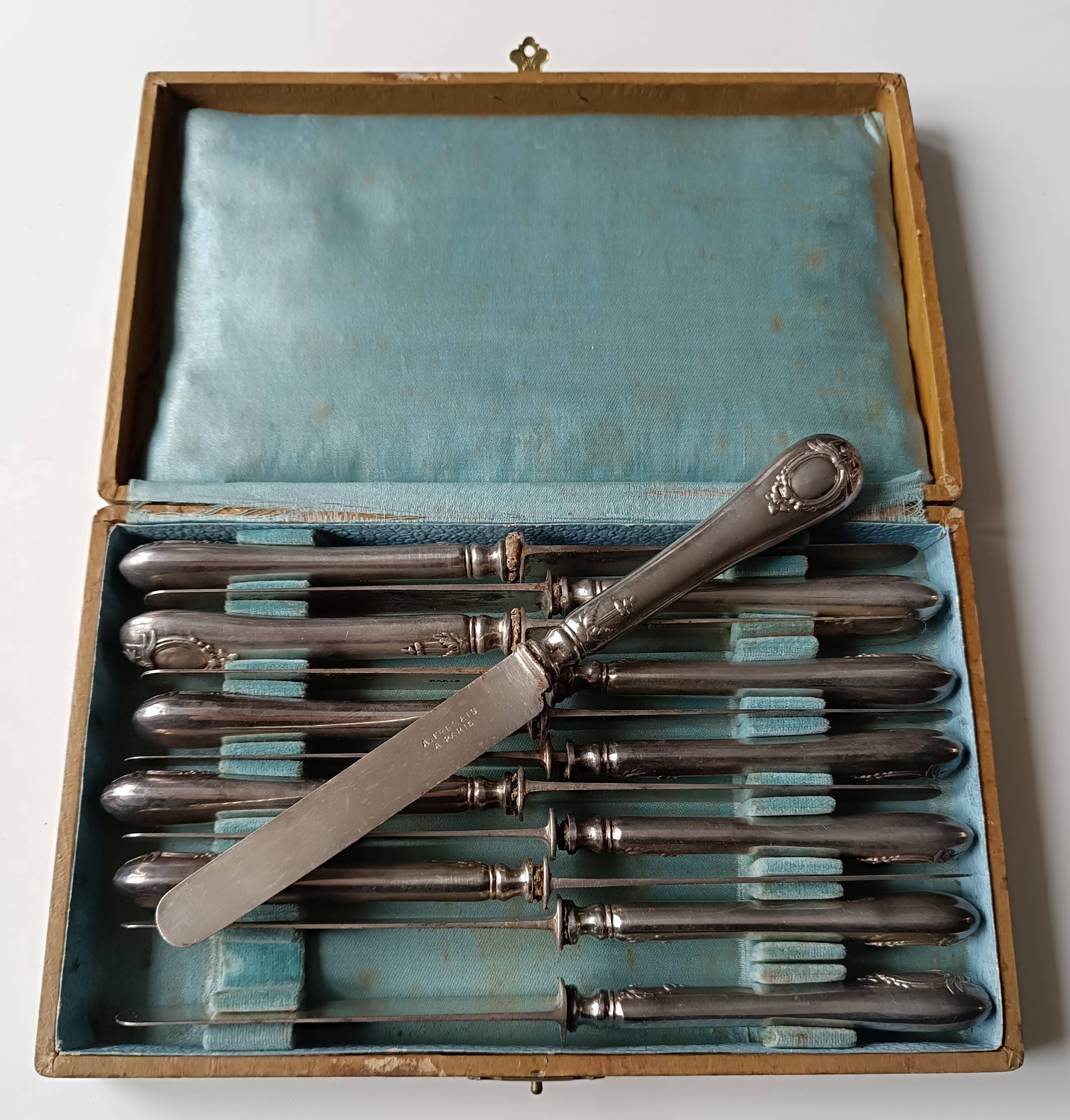 Cutlery set 12 knives Silver-plated metal Armand Frenais Silverware