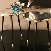 Round table Twist, high-gloss laminate and brass details, handmade, size M.