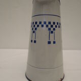 Enamelled pitcher, lustucru décor