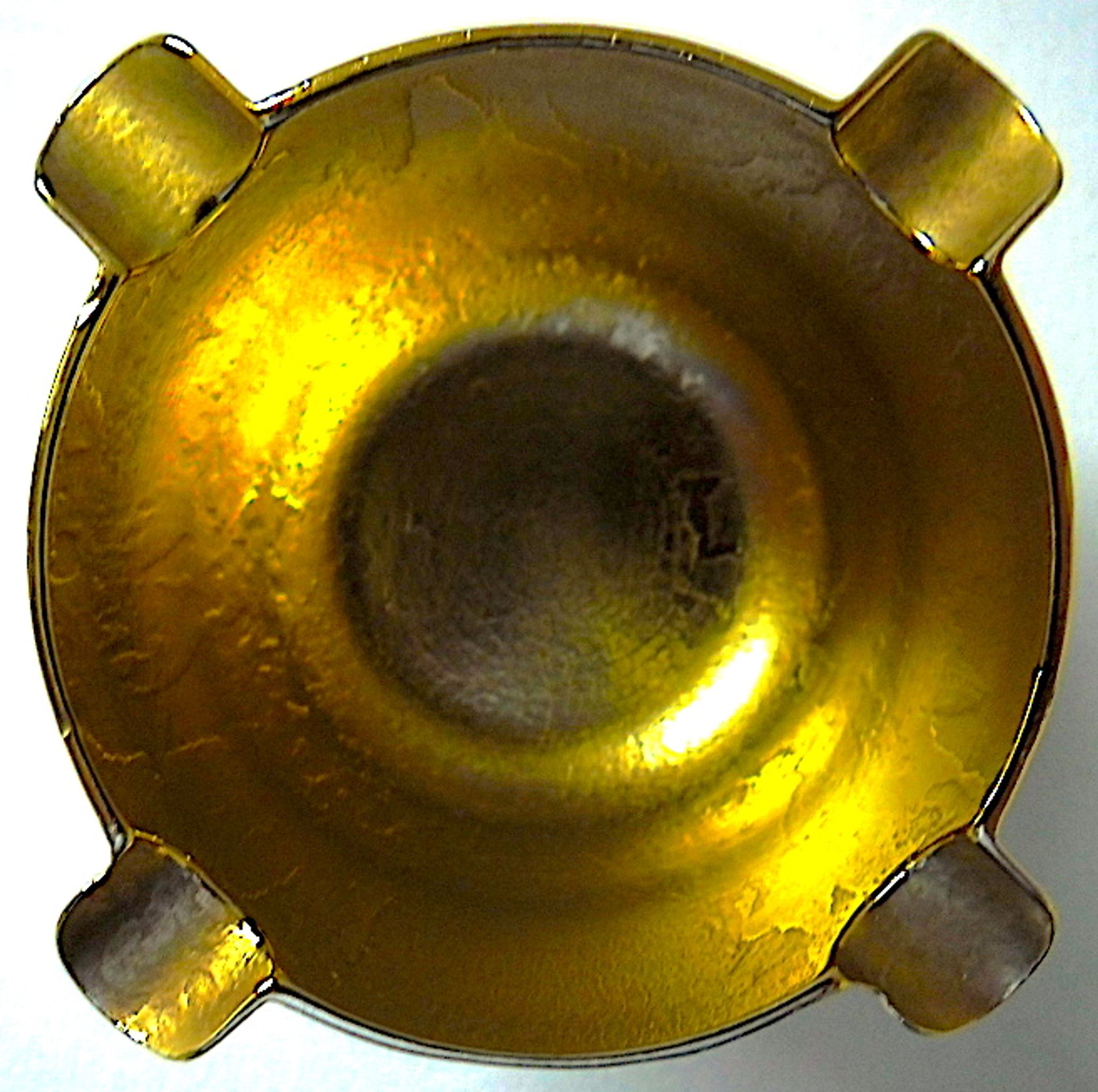 Three "vintage" bronze ashtrays with golden natural patina forming mortars with their drumsticks