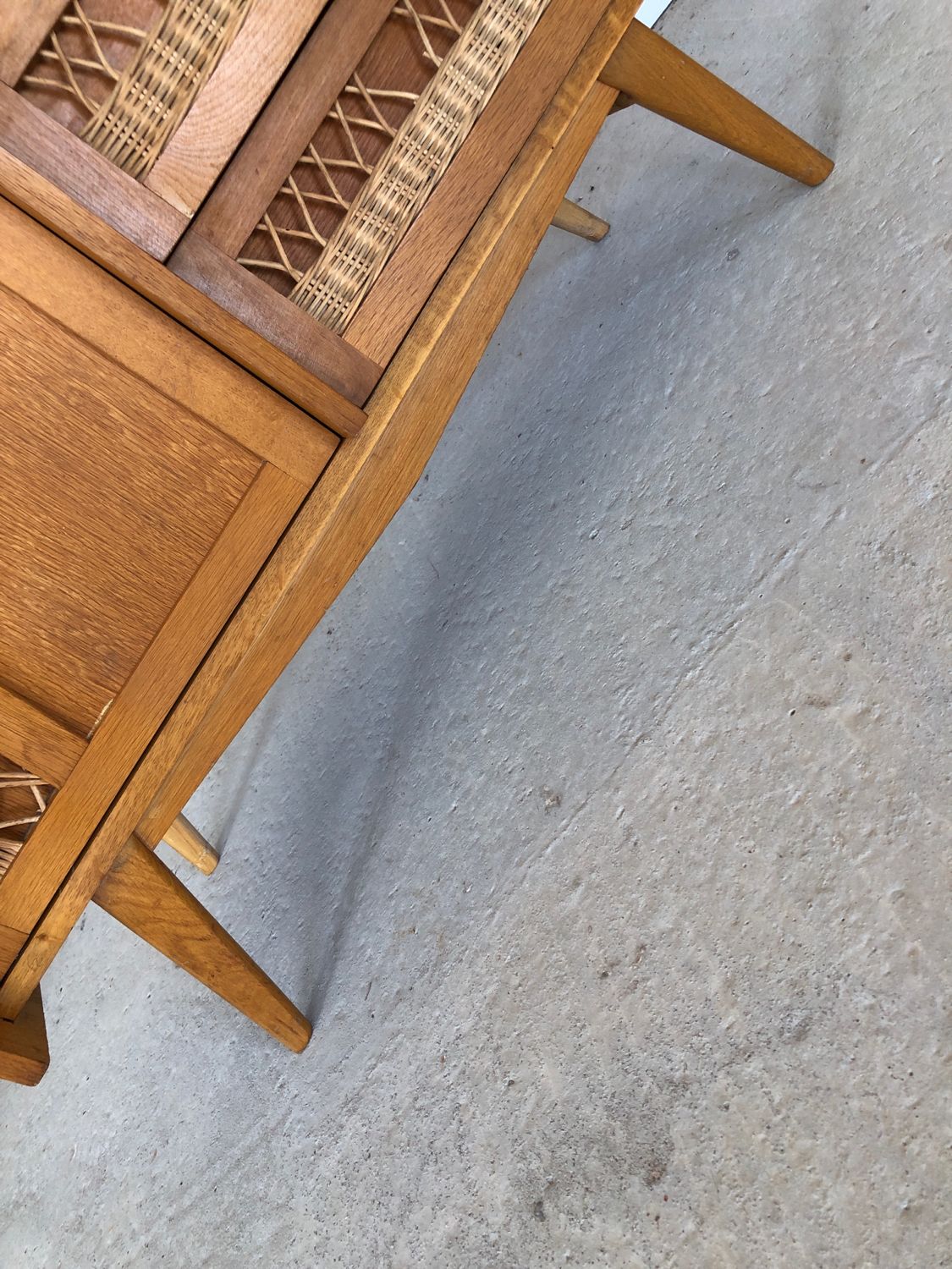 Wardrobe cabinet and drawers in oak and rattan feet compass Vintage year 60