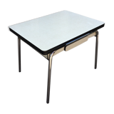 Table in formica