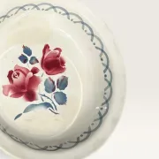 Plat creux en faïence Digoin Sarreguemines, modèle « Cannes »