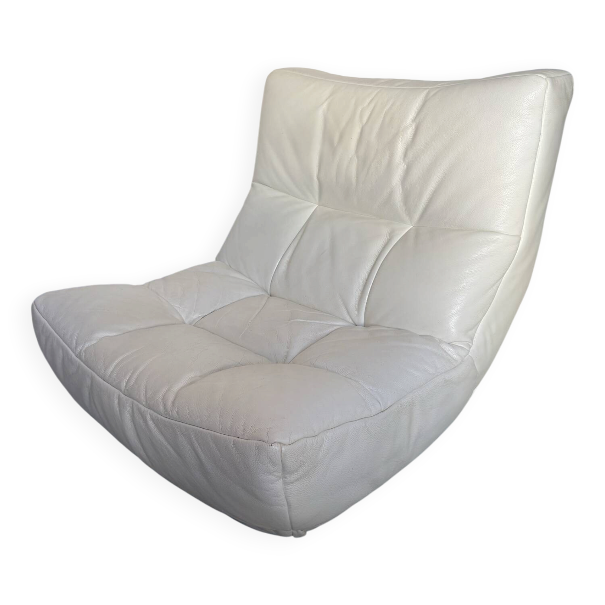 White leather armchair Château d’Ax – vintage design