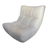 White leather armchair Château d’Ax – vintage design