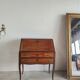 Bureau de pente en bois naturel