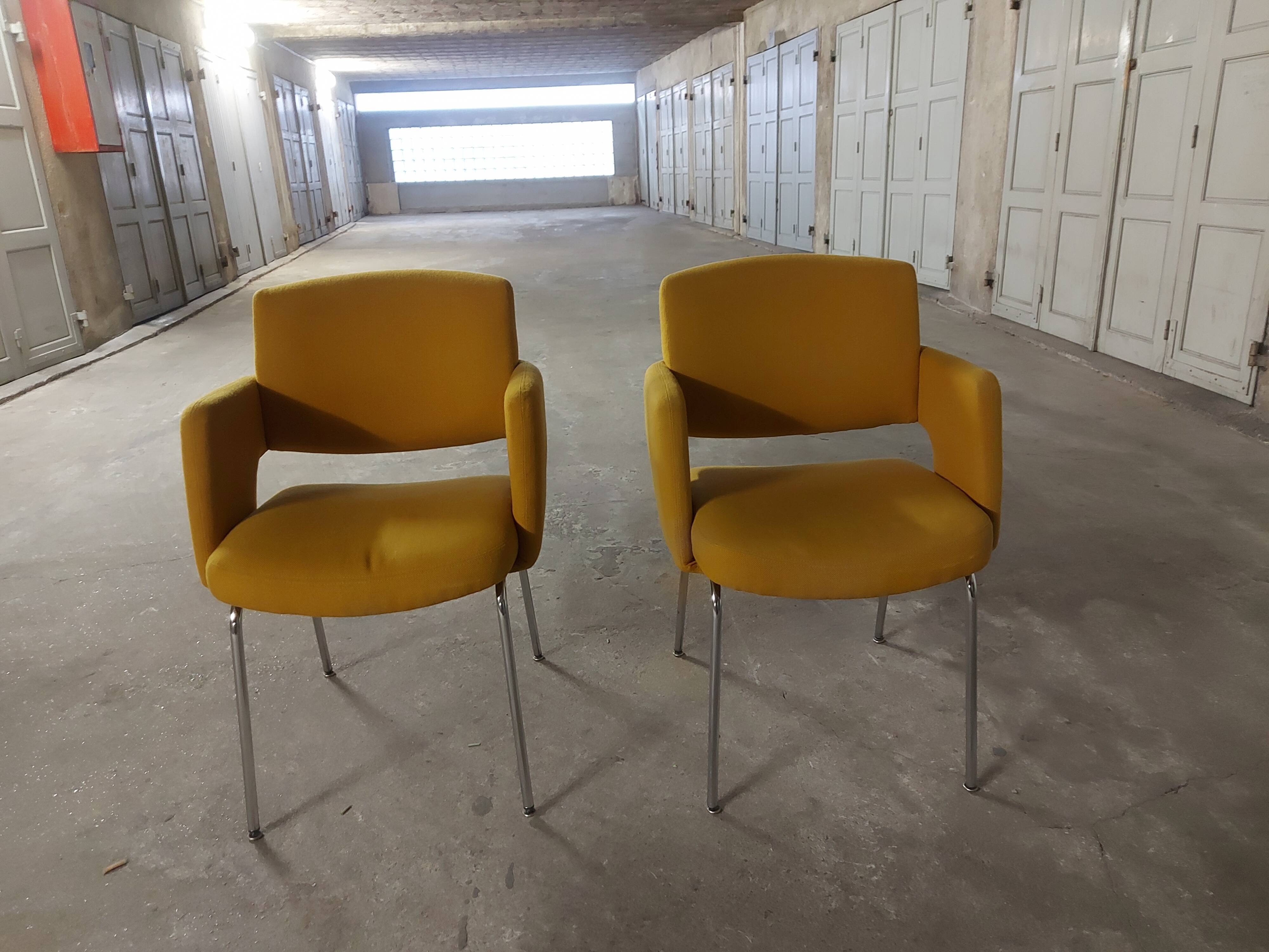 Pair of vintage conference chairs