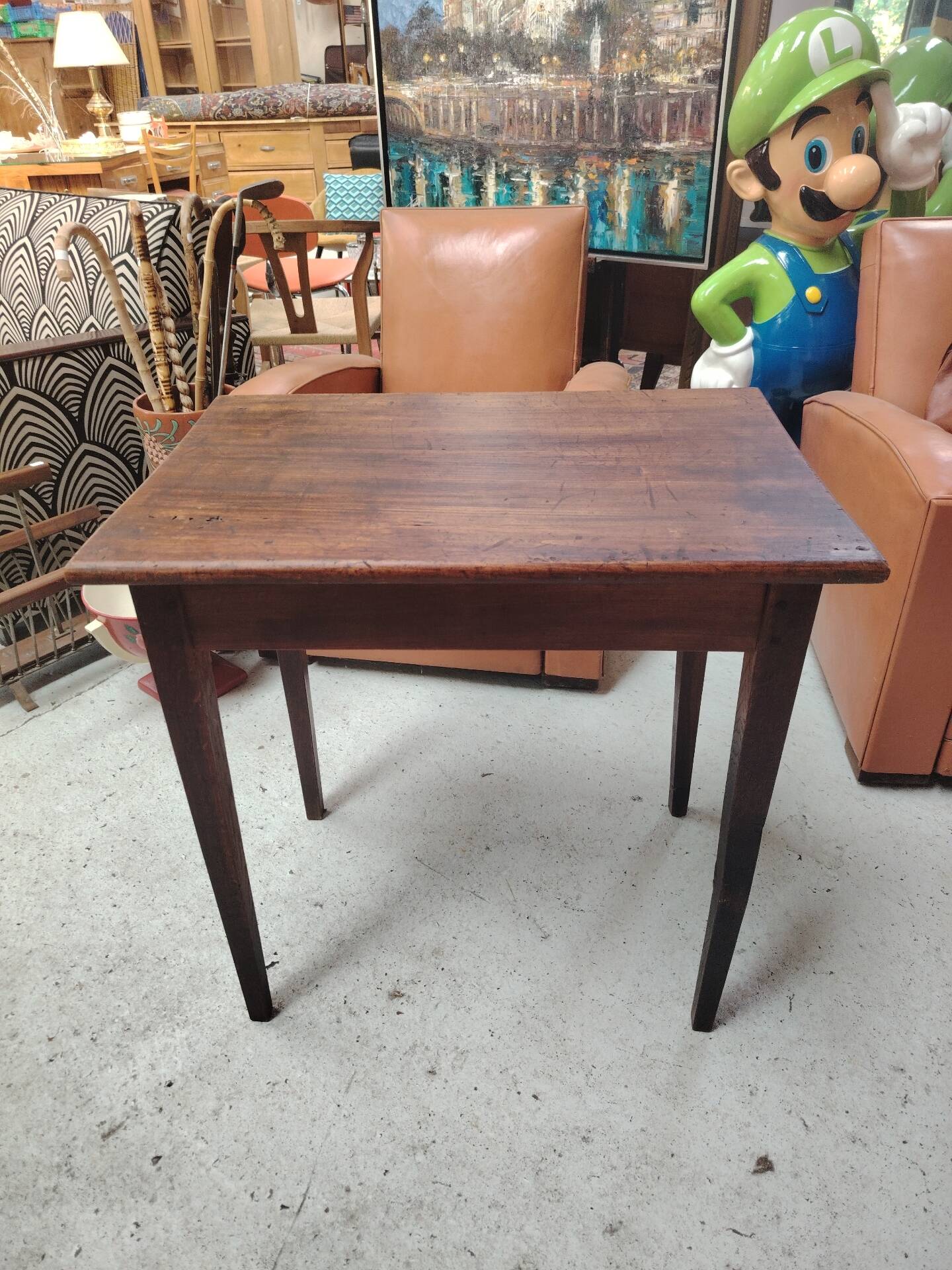 Small patinated solid wood side table with tapered legs - 1900