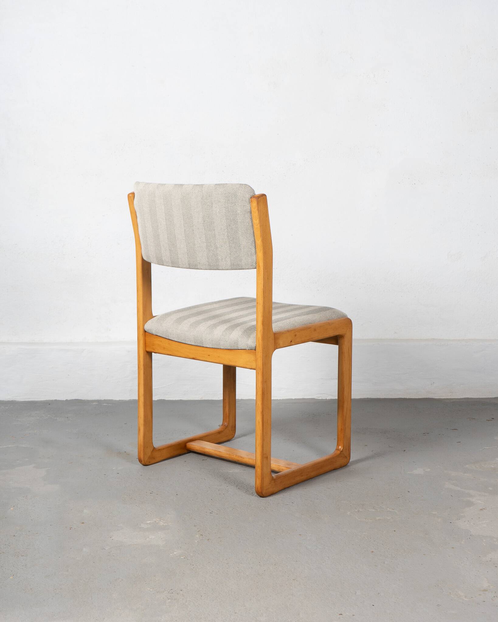 Set of 2 Beech Chairs by Guilleumas, Spain