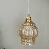 Suspension globe vintage en verre ambré bullé