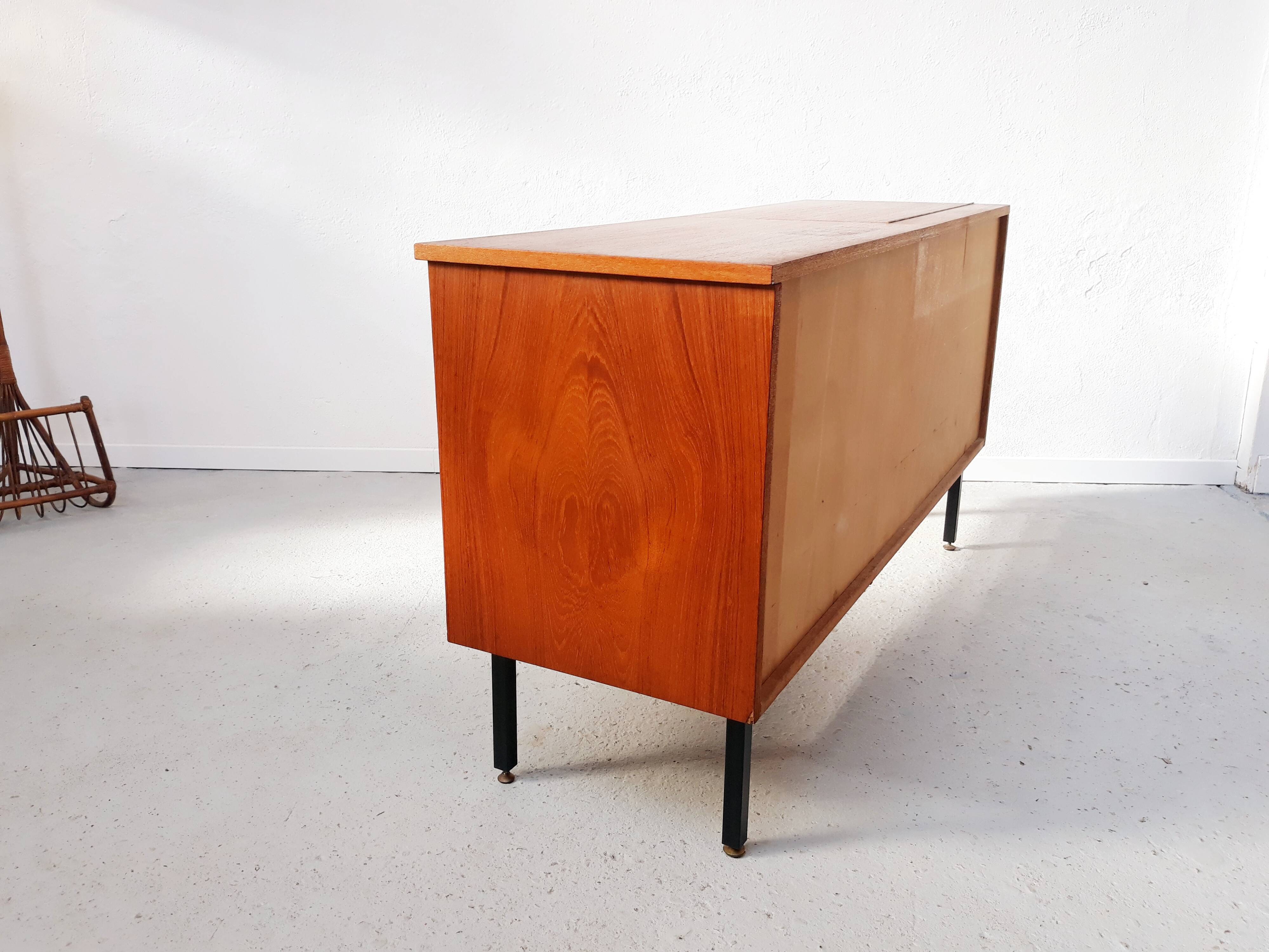 Commode coiffeuse design par Roger Landault