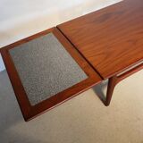 Expandable Scandinavian teak coffee table
