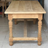 Farm table and its 2 solid oak benches.